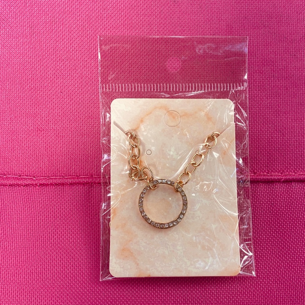 Gorgeous rhinestone necklace